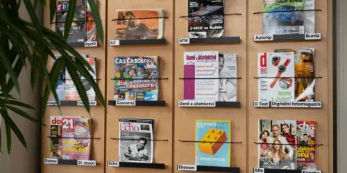 Pročíst si noviny a časopisy