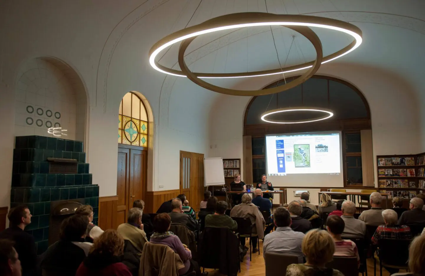 Středočeská knihovna – studovna